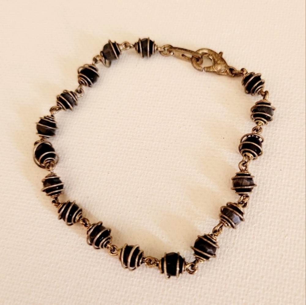 Elegant Black and Silver Beaded Bracelet - Picture 1 of 3